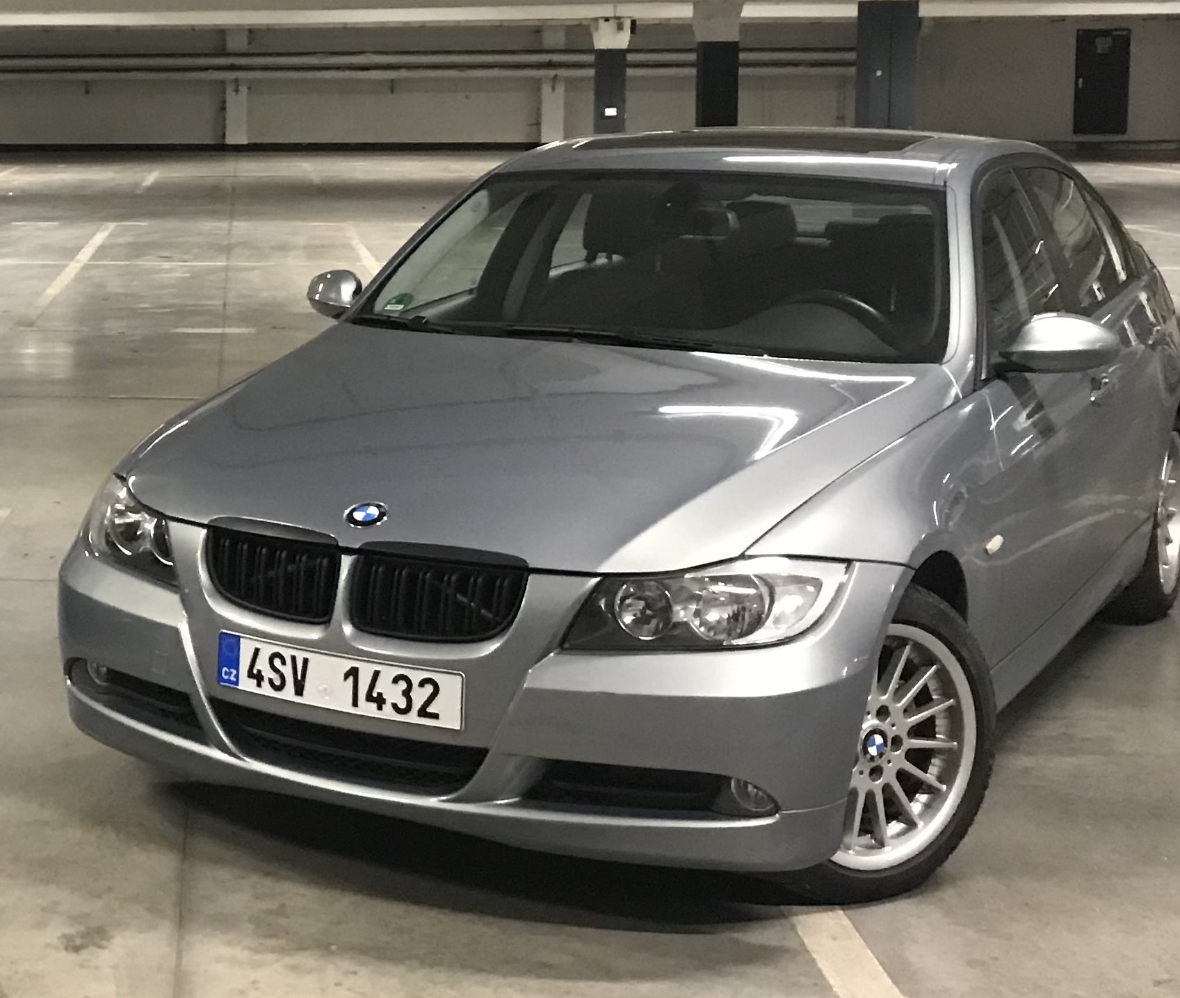 bmw-e90-320d-120kw-od-honzy-1-min